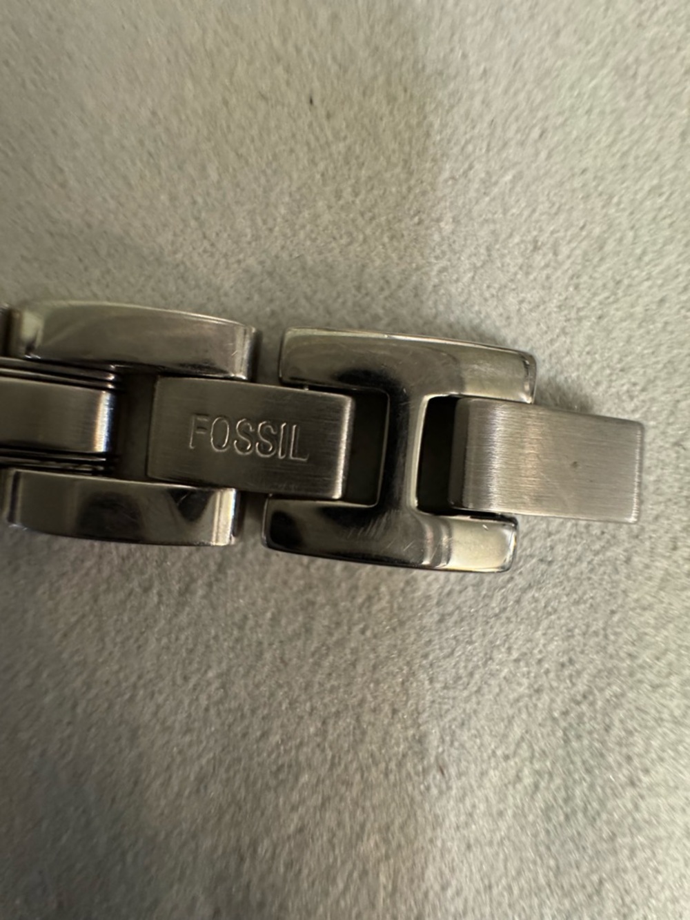Fossil Silver-Tone Rectangular Bracelet Watch New Battery. Works - Picture 10 of 15